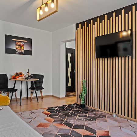 Apartament De Lux Drumul Taberei Bucureşti Ngoại thất bức ảnh